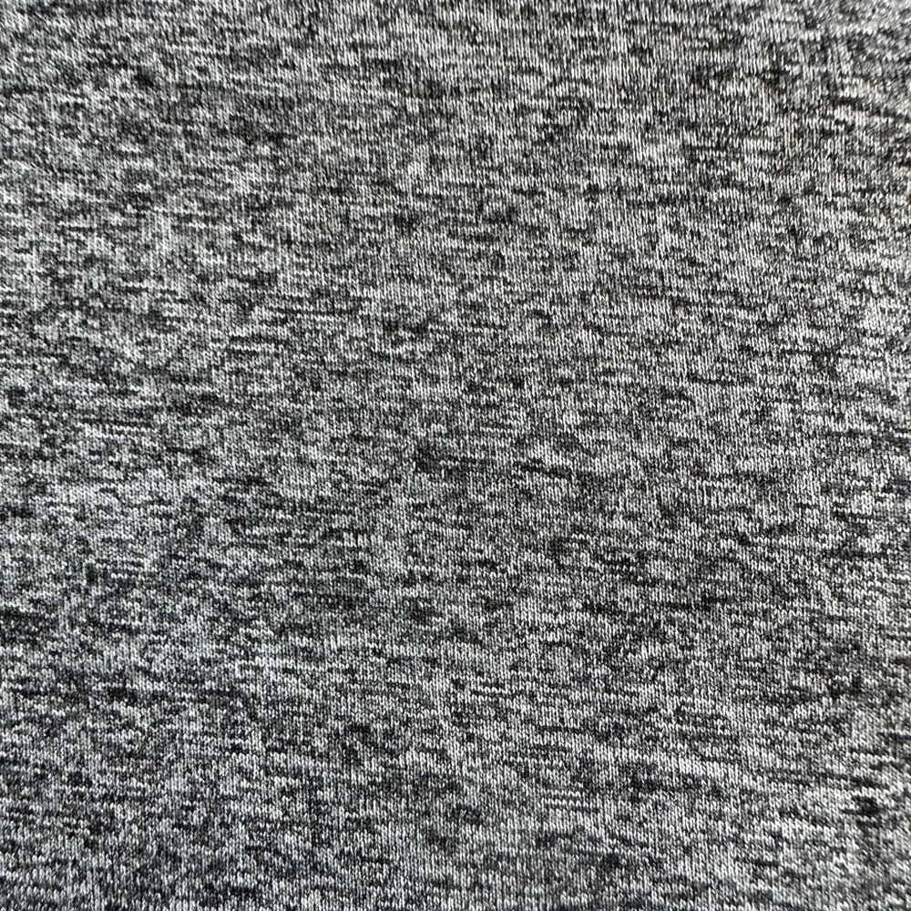 Under Armour HeatGear Short Sleeve V-Neck Loose Fit Shirt Women's Size M - Picture 8 of 8